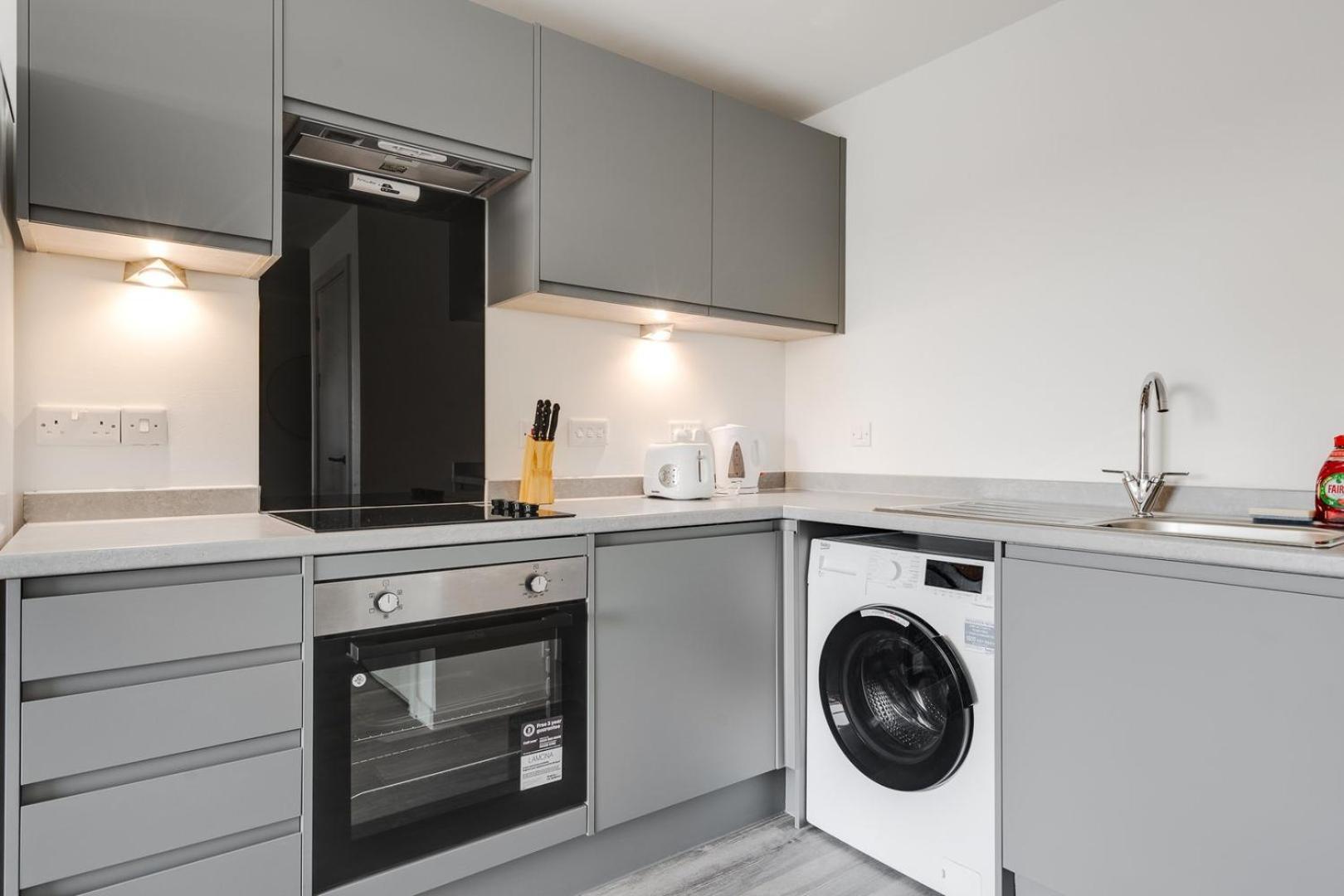 Comforting City Retreat In Vauxhall - No Wifi Ливърпул Екстериор снимка